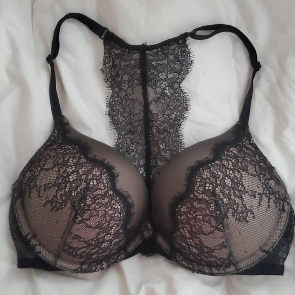 NWOT Front Close Lace Strappy Add 2 Cup Push Up